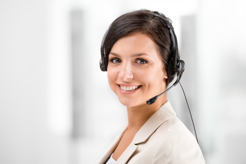 the-importance-of-answering-the-phone-for-your-business-tulla-more-life