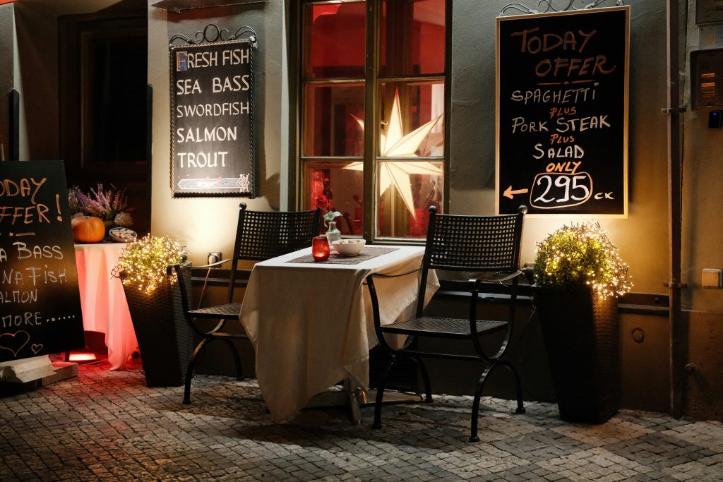 restaurant with special offer signage
